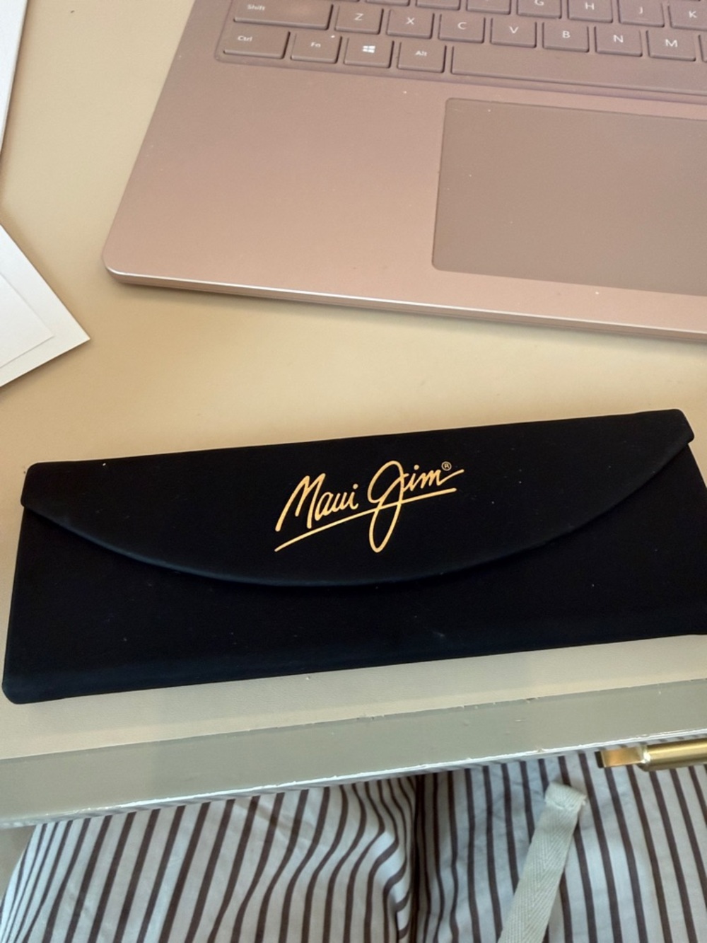 Maui Jim Black Sunglasses Sleeve with Gold Logo